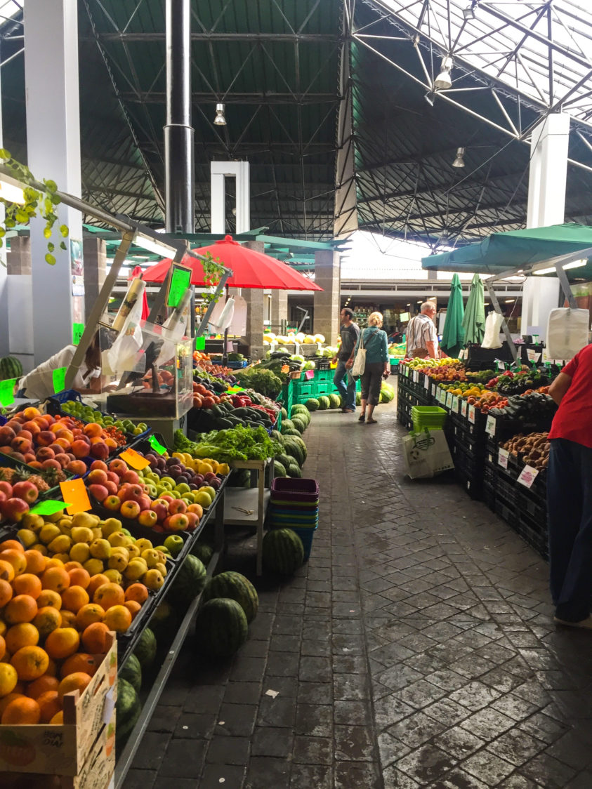 Guide to Ponta Delgada Restaurants Get the Insider's Scoop!