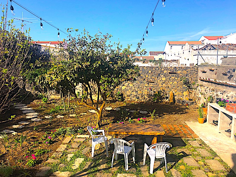 AzoresLuxuryApartmentSaoMiguelgarden800x600 Travel Honey